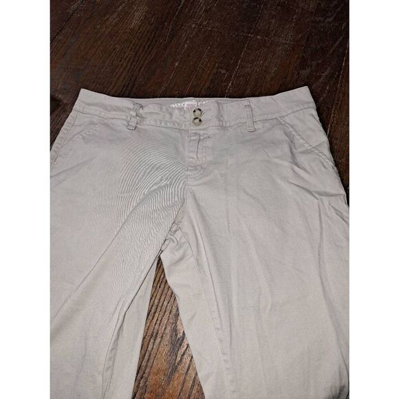 Jr Size 17 Arizona Jeans Tan Khaki Double Button Pants with Pockets Belt Loops - Picture 2 of 5